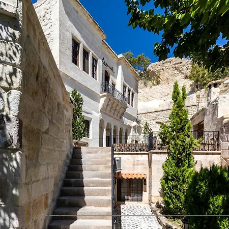 Utopia Cave Cappadocia Ургуп